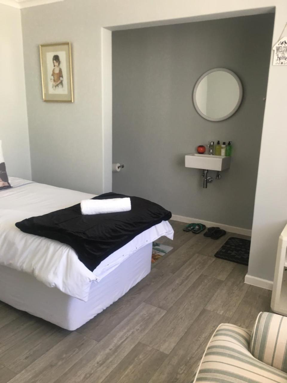 Oma's Homestay Cape Town